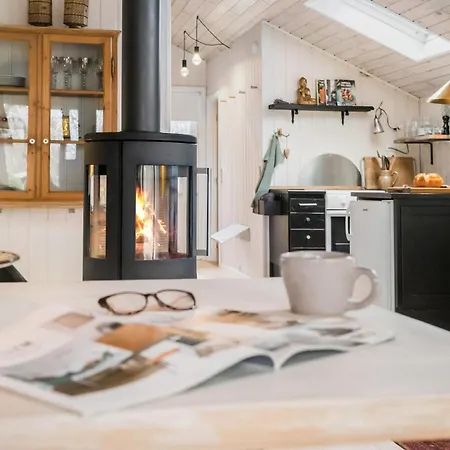 Stunning In With Kitchen