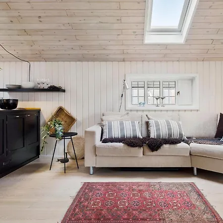 Stunning In With Kitchen Holiday home